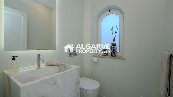 Image No.7-Villa de 5 chambres à vendre à Loule