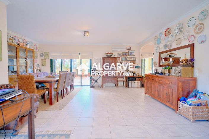 Image No.17-4 Bed Apartment for sale