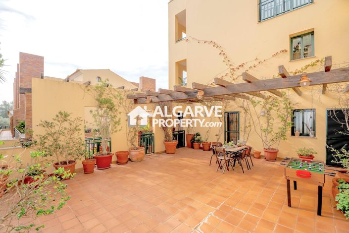 Image No.39-4 Bed Apartment for sale