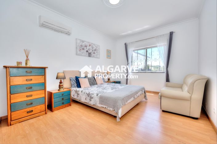 Image No.25-5 Bed Villa for sale