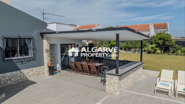 Image No.57-5 Bed Villa for sale