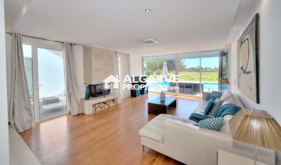 3-12228-78d1f4f8b6655591b02d22fabb36a692d73cc