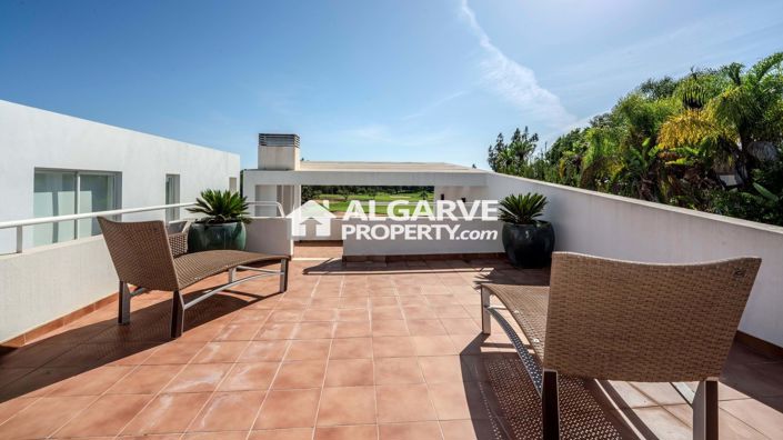 Image No.50-5 Bed Villa for sale