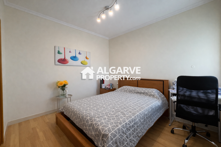 Image No.12-2 Bed Apartment for sale