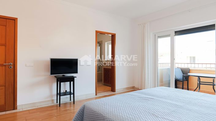 Image No.16-2 Bed Apartment for sale