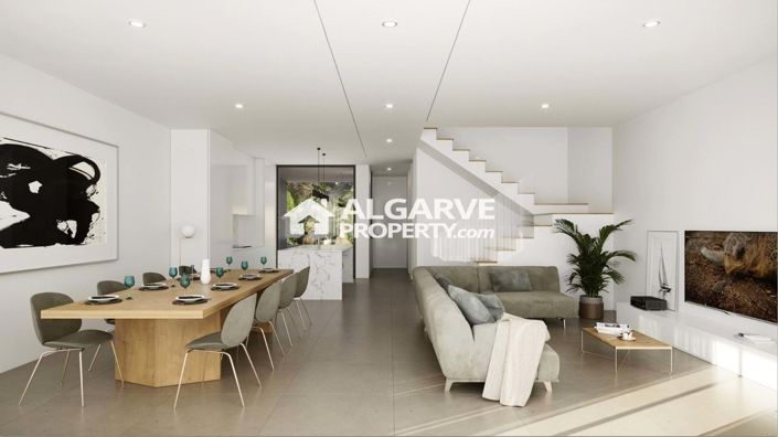 Image No.2-Propriété de 3 chambres à vendre à Montenegro