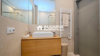 3-11884-78d1f4f8b6655591b02d22fabb36a692d73cc