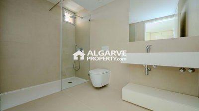 3-12239-78d1f4f8b6655591b02d22fabb36a692d73cc