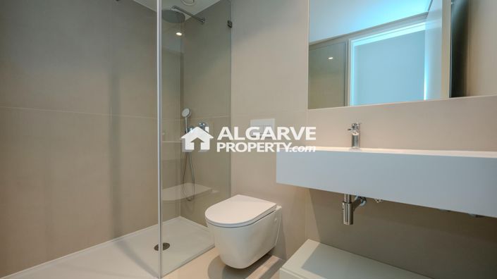 Image No.22-2 Bed Apartment for sale