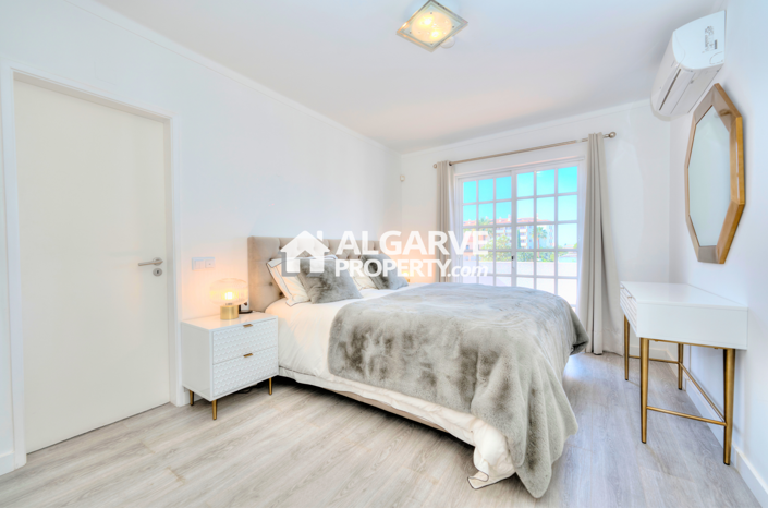 Image No.24-3 Bed Villa for sale