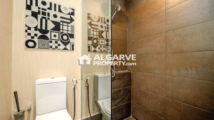 Image No.26-5 Bed Villa for sale