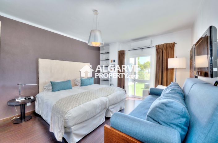 Image No.40-5 Bed Villa for sale