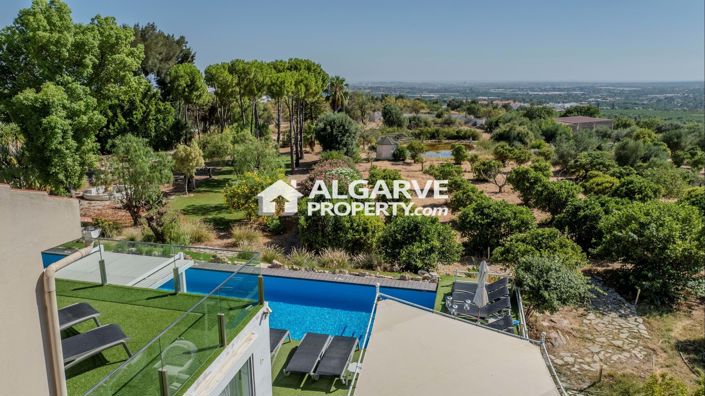 Image No.52-5 Bed Villa for sale