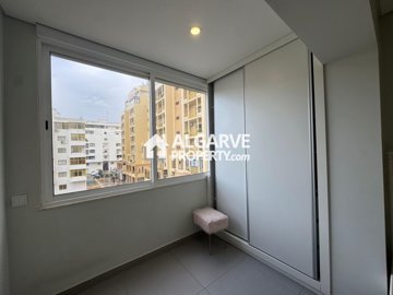 3-12377-78d1f4f8b6655591b02d22fabb36a692d73cc