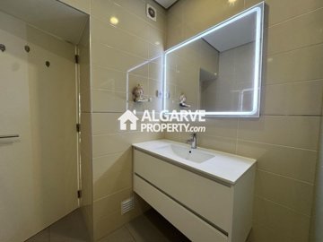 3-12377-78d1f4f8b6655591b02d22fabb36a692d73cc