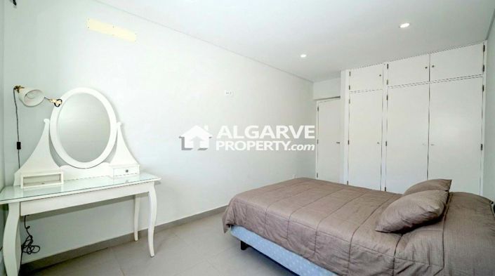 Image No.9-Appartement de 2 chambres à vendre à Quarteira