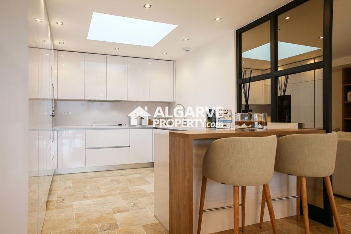 Image No.3-4 Bed Villa for sale