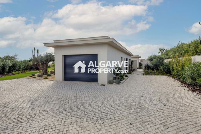 Image No.45-4 Bed Villa for sale