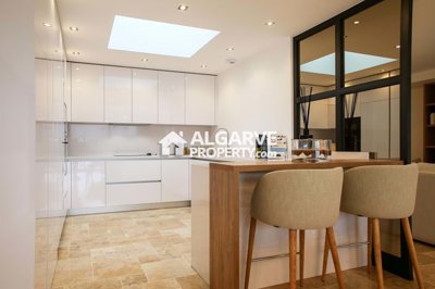 3-11748-78d1f4f8b6655591b02d22fabb36a692d73cc