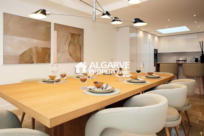 Image No.10-4 Bed Villa for sale