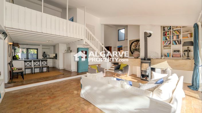 Image No.19-4 Bed Villa for sale