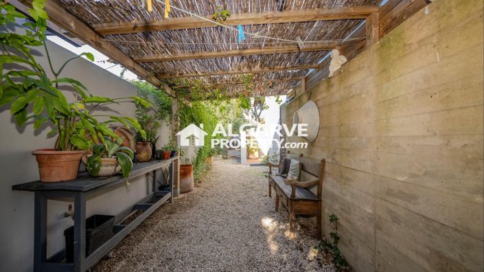 Image No.22-4 Bed Villa for sale