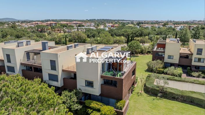 Image No.37-3 Bed Apartment for sale