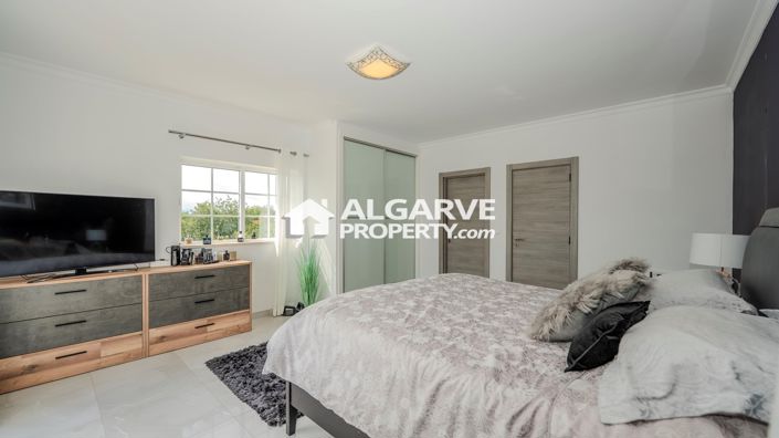 Image No.23-5 Bed Villa for sale