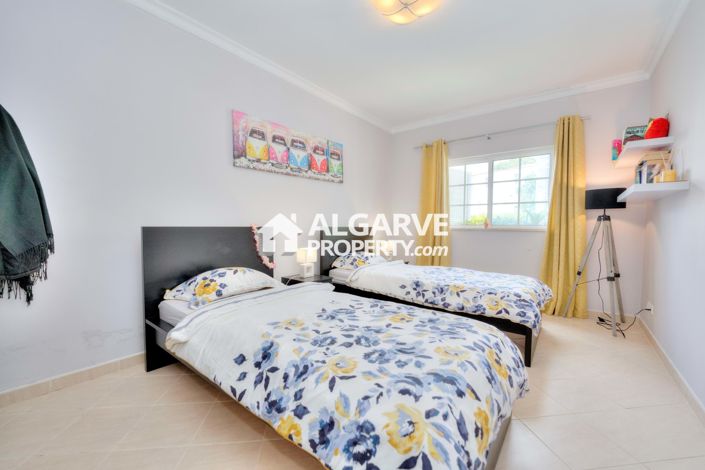 Image No.25-5 Bed Villa for sale