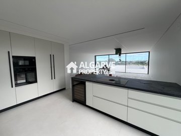 3-11099-78d1f4f8b6655591b02d22fabb36a692d73cc