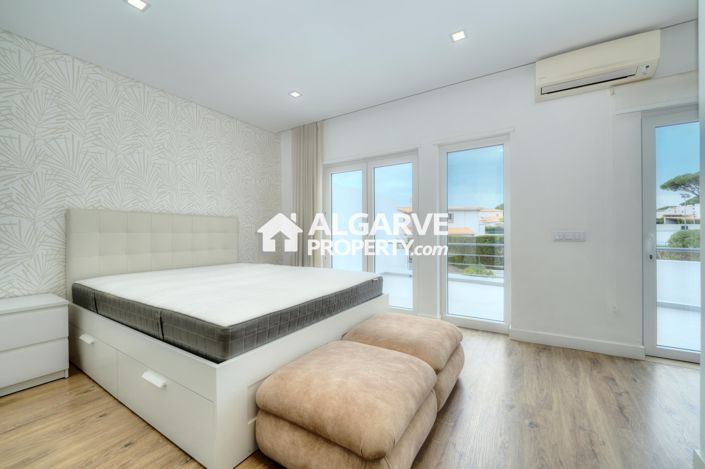 Image No.11-2 Bed Villa for sale