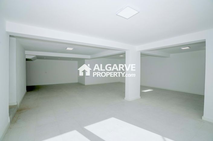 Image No.42-4 Bed Villa for sale