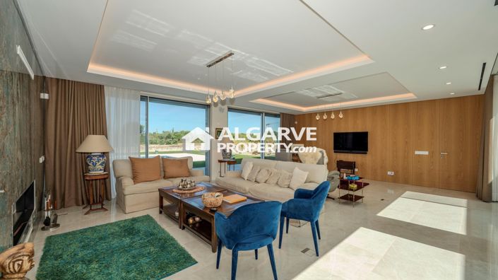 Image No.14-5 Bed Villa for sale