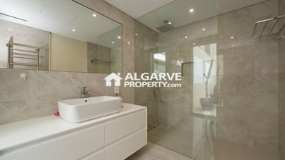 3-11895-78d1f4f8b6655591b02d22fabb36a692d73cc