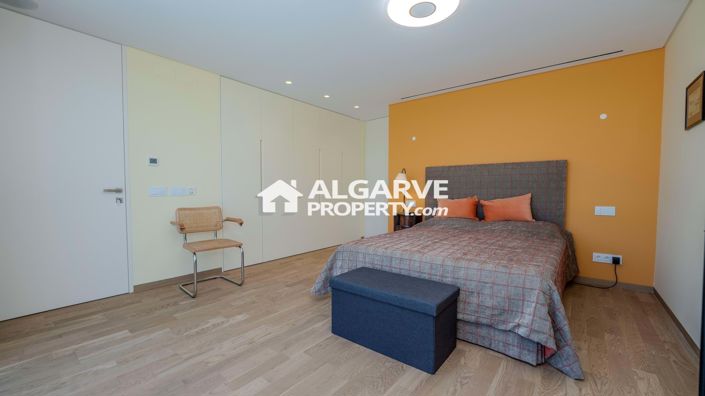 Image No.33-5 Bed Villa for sale