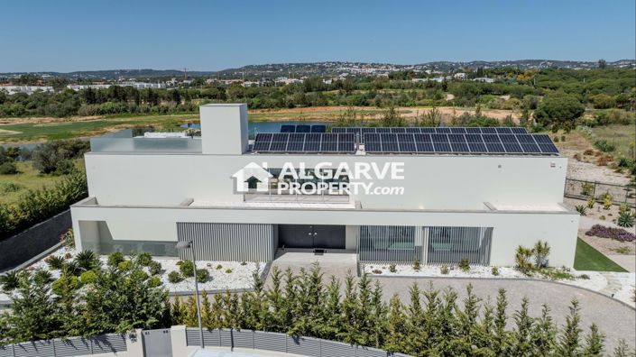 Image No.45-5 Bed Villa for sale