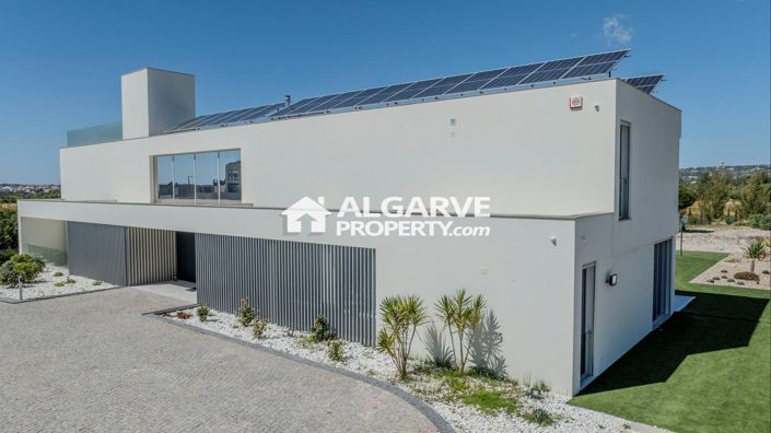 Image No.54-5 Bed Villa for sale