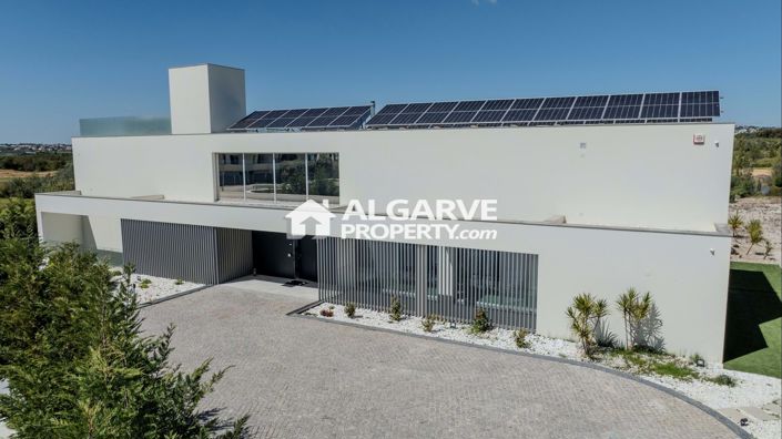 Image No.55-5 Bed Villa for sale