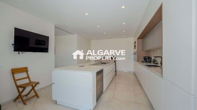 3-11895-78d1f4f8b6655591b02d22fabb36a692d73cc