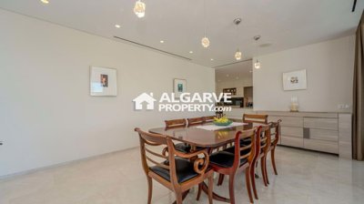 3-11895-78d1f4f8b6655591b02d22fabb36a692d73cc