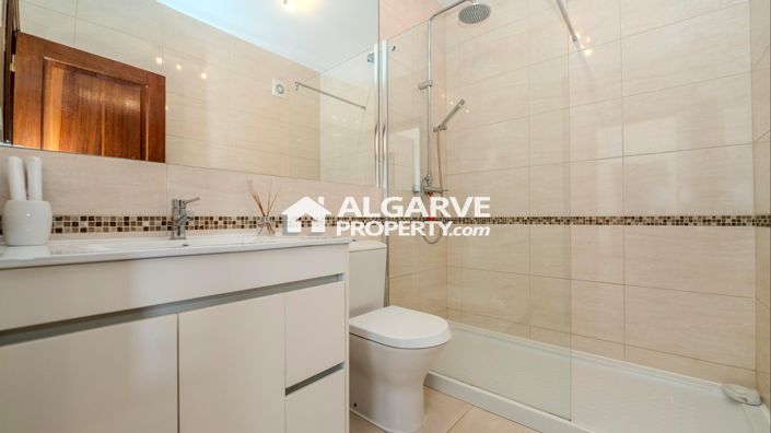 Image No.17-2 Bed Apartment for sale