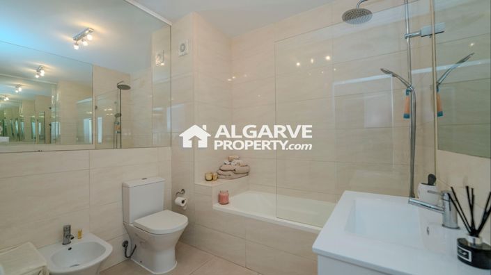 Image No.18-2 Bed Apartment for sale