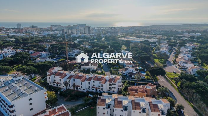 Image No.21-2 Bed Apartment for sale