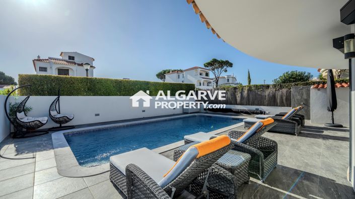 Image No.23-3 Bed Villa for sale