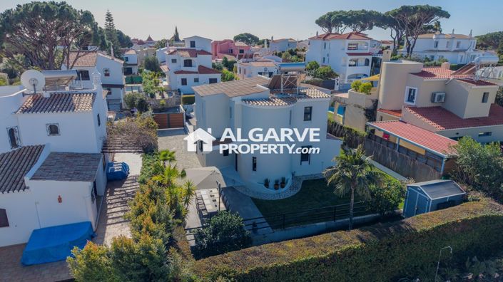 Image No.29-3 Bed Villa for sale