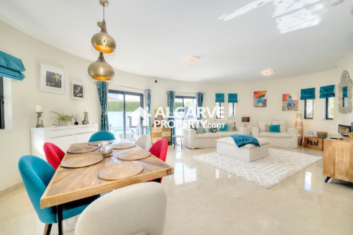 Image No.32-3 Bed Villa for sale