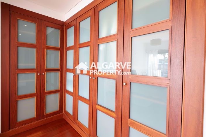 Image No.17-2 Bed Apartment for sale