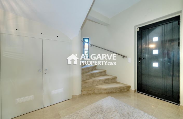 Image No.34-3 Bed Villa for sale