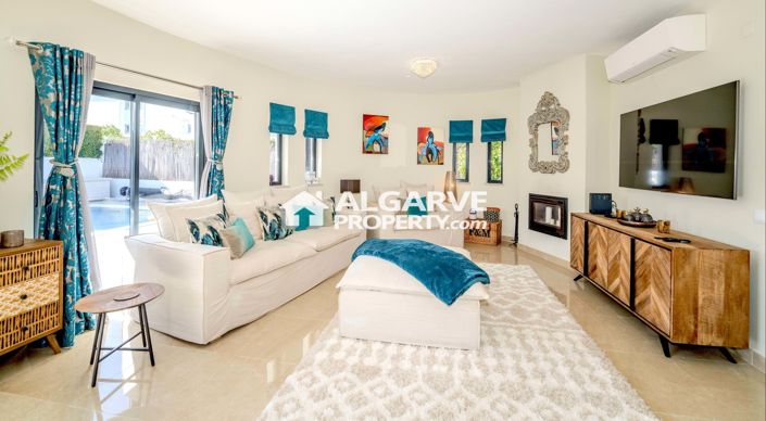 Image No.8-3 Bed Villa for sale