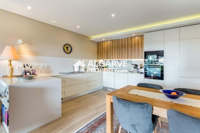 3-12306-78d1f4f8b6655591b02d22fabb36a692d73cc